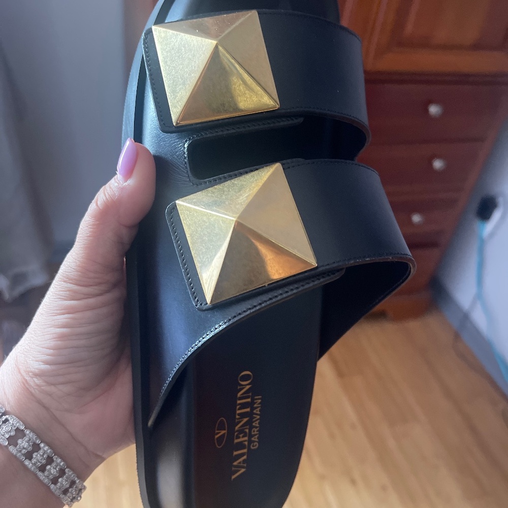 Valentino slides